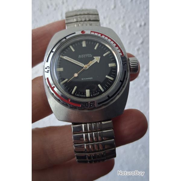 VOSTOK AMPHIBIA TONNEAU MONTRE M�CANIQUE ANCIENNE MADE IN URSS CCCP CHISTOPOL 1970s