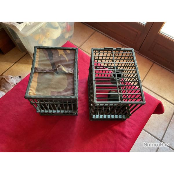 Lot de deux cages  grives ou autres, pas de prix de rserve