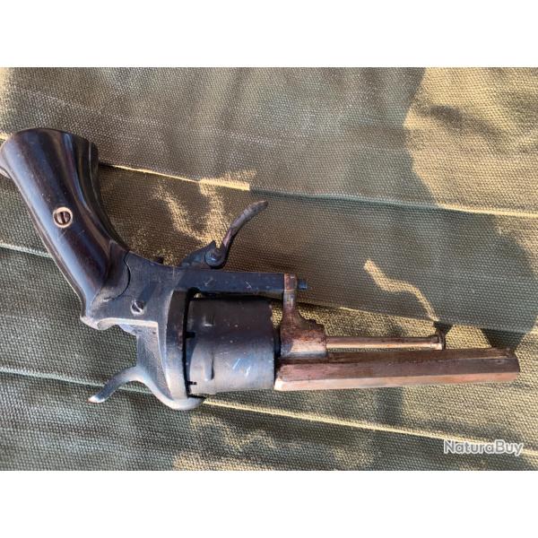 Revolver  broche type Lefaucheux