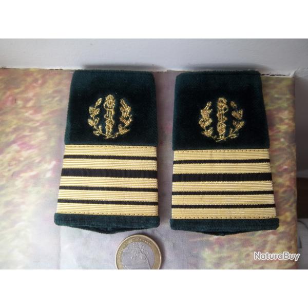 lot �paulettes verte fourreaux colonel pharmacie service de sant�
