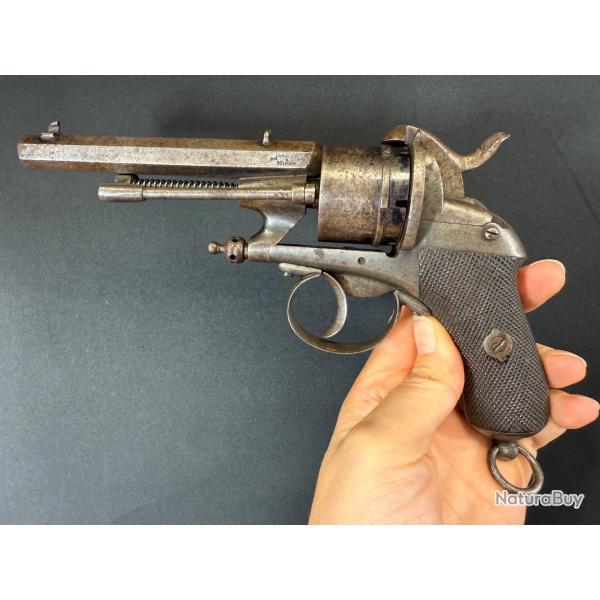 EXCELLENT REVOLVER CHAMELOT DELVIGNE DIT de gaucher cal. 9mm  broche