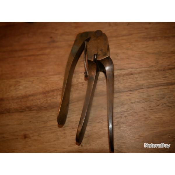Dsamorceur Pince en laiton pour cal 16