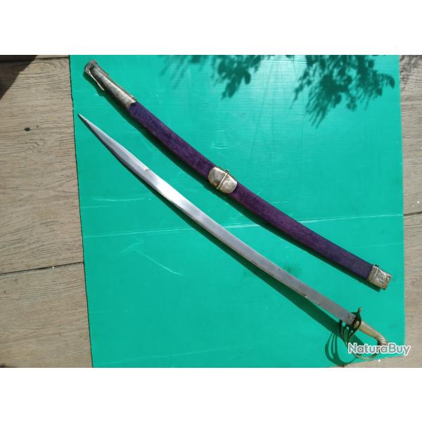 SABRE  POUR  DECORATION  , THEATRE  OU AUTRES   .  ORIGINE  INDE  .