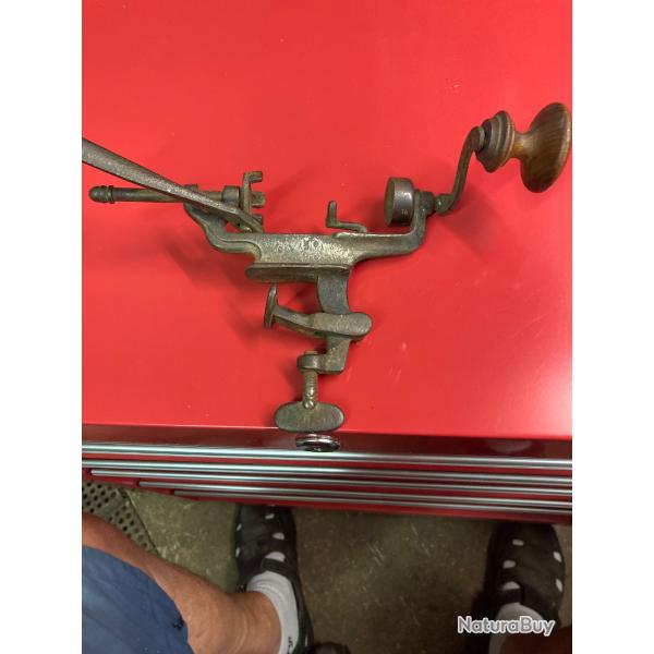 Sertisseuse calibre 16 ancienne en bon �tat