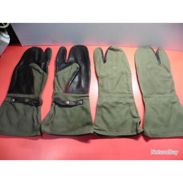 Lot de 2 paires de mouffles pour troupes motoris�es - Arm�e Fran�aise