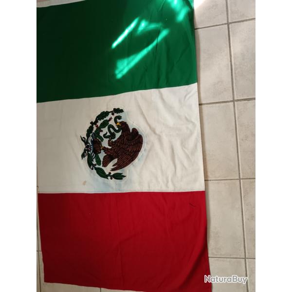 Drapeau mexicain neuf