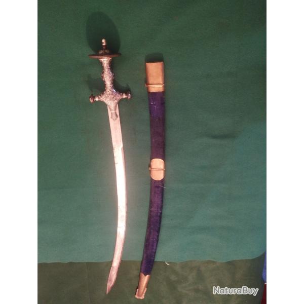 Epe indien " Tulwar).