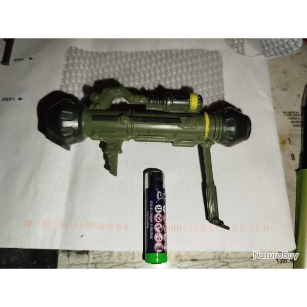 MINIATURE DE MISSILE ANTI CHAR JAVELIN