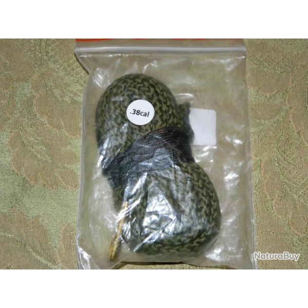 Cordon de nettoyage Bore Snake pour calibres .38 - 9mm