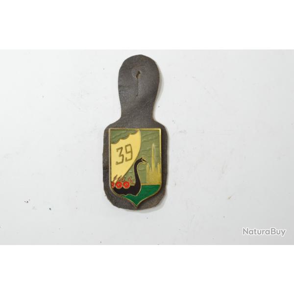 Insigne 39e R�giment d'Infanterie 39 RI, DELSART G1947, ciel gris, �pingle rivet�e