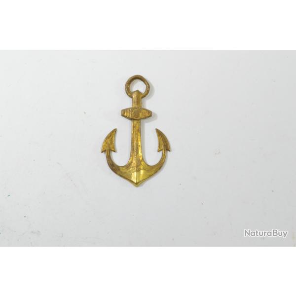 Insigne / d�coration en laiton embouti, ancre de marine. Troupes coloniales ? Fantaisie ?