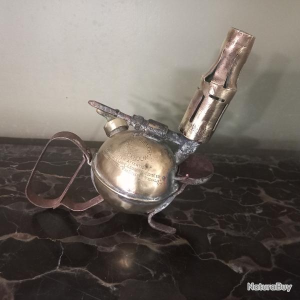 RARE  mod�le � corps sph�rique !  Max Sievert � Stockholm. Lampe � souder