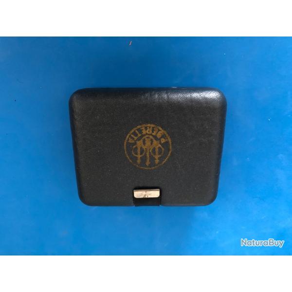 Etui rigide pour batterie d�tachable DT11 DT10