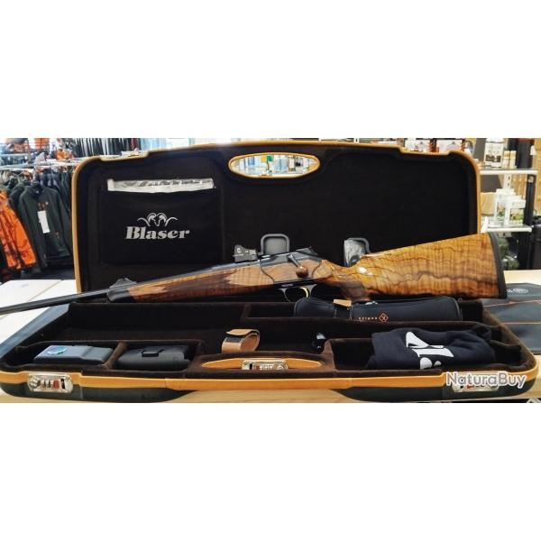 BLASER R8 GAUCHER EN CALIBRE 300 WIN SHORT MAG + LUNETTE HELIA , POINT ROUGE DOCTEUR ET DEUX CACHES