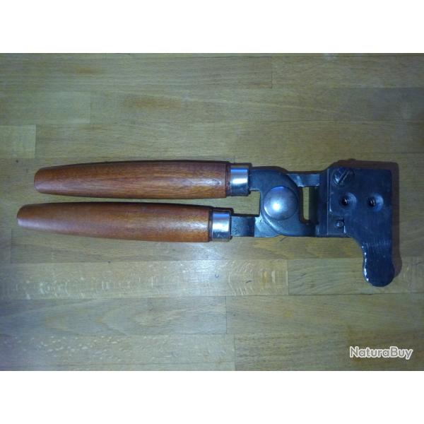 MOULE A BALLE  CAL.38 DOUBLE CAVITE BALLE WAD CUTTLE