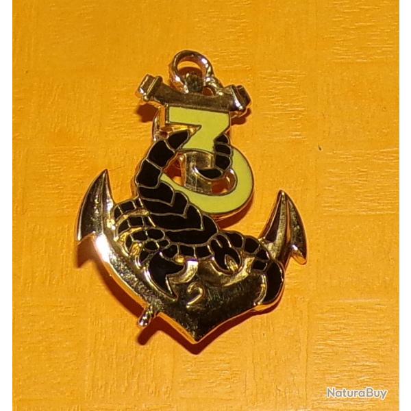 2� R.I.Ma, 3� Cie, 3 jaune, scorpion noir et dor� , FABRICANT N.G.F  ,  HOMOLOGATION SANS , BON ETAT