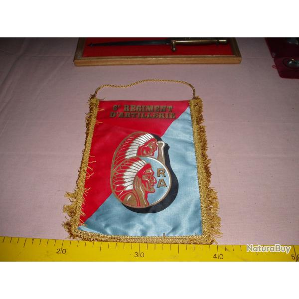 UN FANION DU 6eme . REGIMENT D'ARTILLERIE "DOUBLE FACE"..