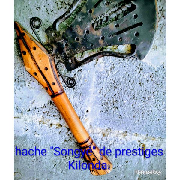 Hache antique "JONGSEY" Annes 1940-1950  R.D.Congo"