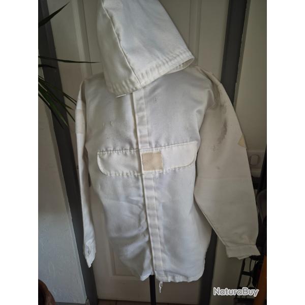 Haut et bas blanc troupes de montagne.