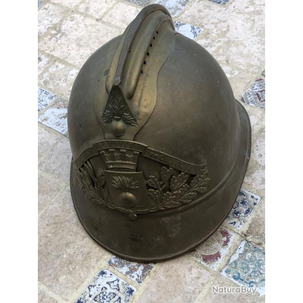 Ancien casque de pompier en laiton