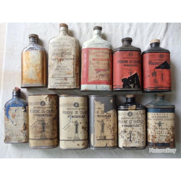 Lot de 11 bidons vides de poudre pour collection ou usage.