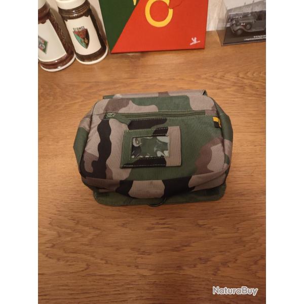 Trousse de toilette t.o.e