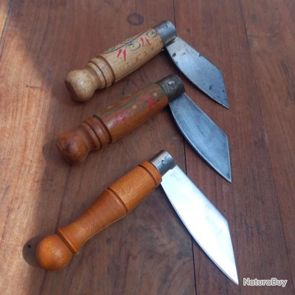 Lot de Couteaux CROATE et AUTRICHIEN Manche en Bois