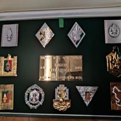 Prestigieux coffret d'insignes l&eacute;gion &eacute;trang&egrave;re