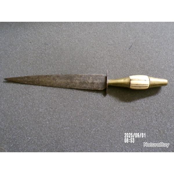 dague  bouchon espagne france XIXe no casque sans fourreau