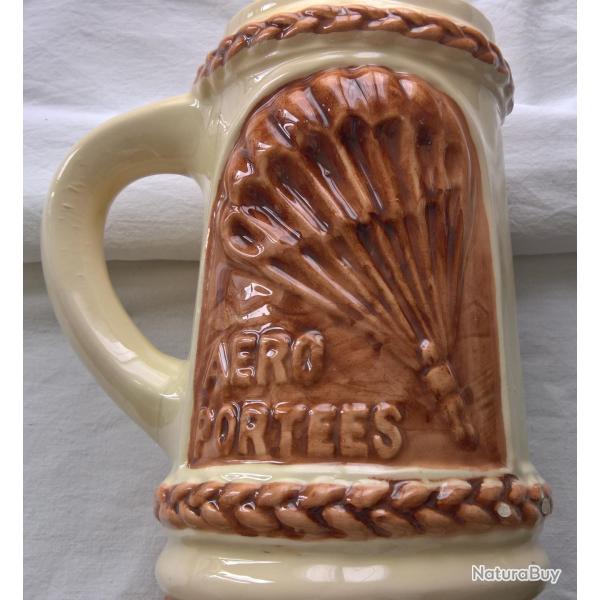 Chope souvenir troupes a�roport�es