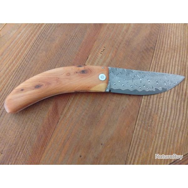 Couteau forg� Damas pliant deux clous en cade