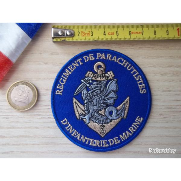 �cusson militaire 8e r�giment de parachutistes d'infanterie de marine Castres insigne