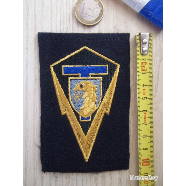�cusson collection transmission insigne militaire