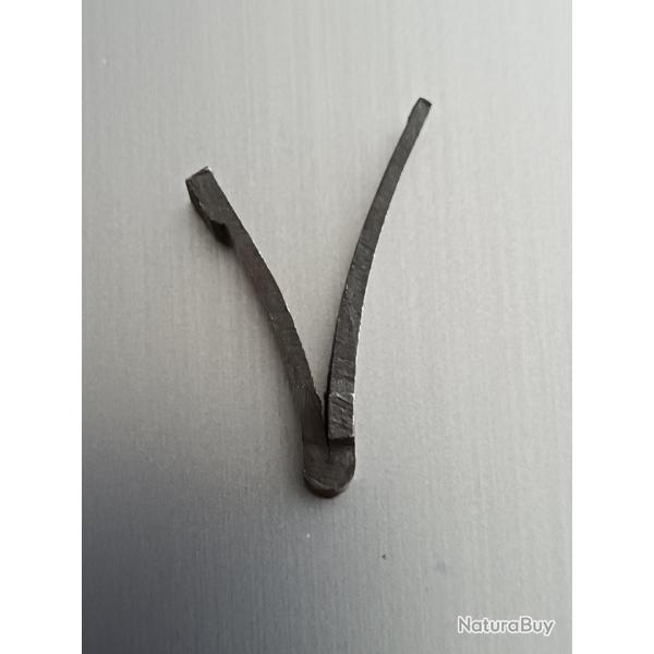 RESSORT EN "V"  LOT 3