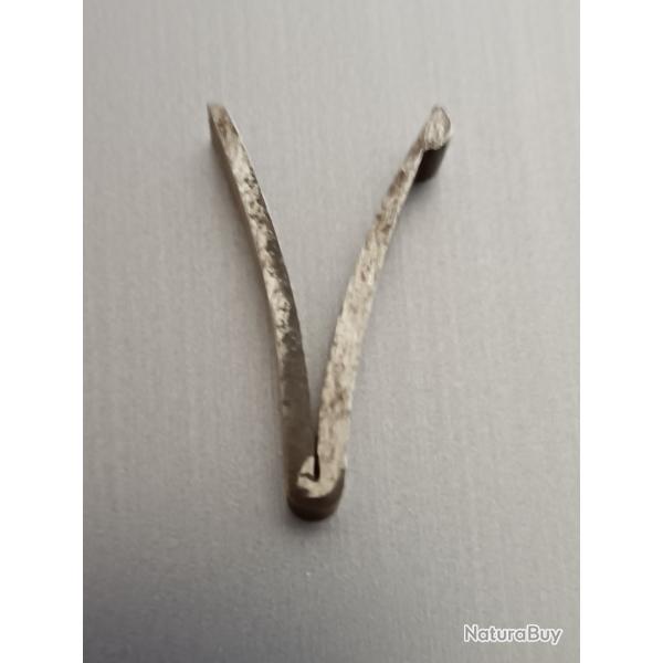 RESSORT EN "V"  LOT 14