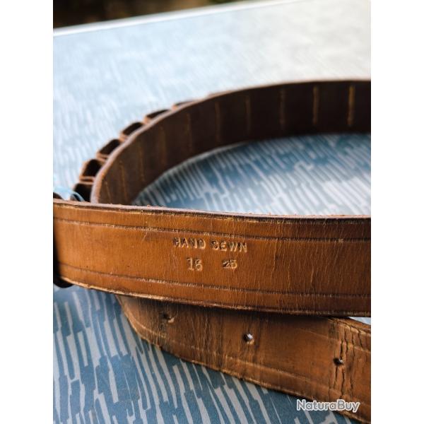 Ceinturon vintage cuir hand sewn (cousu � la main), cal 16, 25 cartouches long 1,10m, 3,8cm large