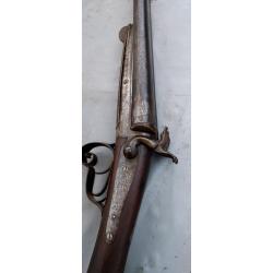 Fusil juxtapos&eacute; &agrave; broche