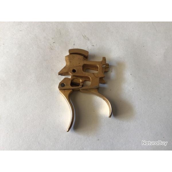 VENDU PAR LE-CUIRASSIER N�2 PAIRE D�TENTES SUPERPOSE BERETTA  S685E CAL 12