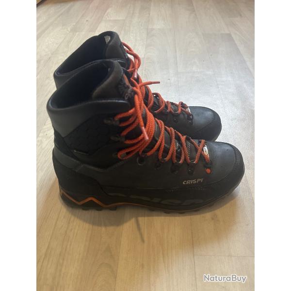 Chaussures gtx 42 mise 2 fois comme neuf