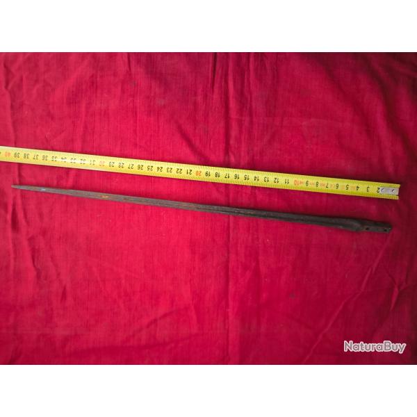 lame seule du premier type ba�onnette lebel 1886 39 cm de long, usinage sur 6,5 cm de long en pointe