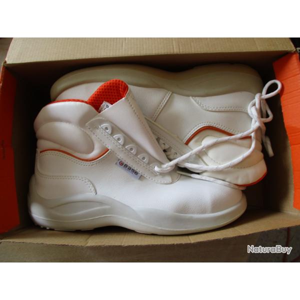 chaussures de scurit BASE taille 41