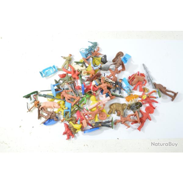 Lot soldats plastiques, figurines, jouets ann�es 1960 - 1970. Vintage collection