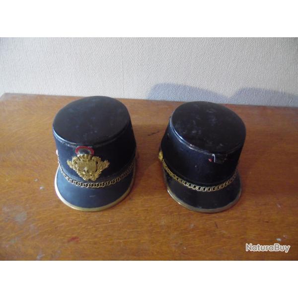 LOT DE 2 SHAKO MODELE 31 GARDE REPUBLICAIN