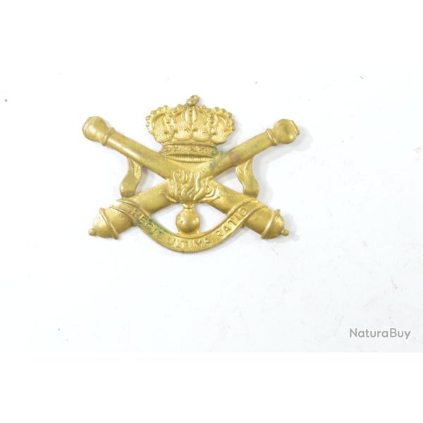 Insigne / badge de coiffe Arme Belge WW2 - Albert Ier. Attaches casses