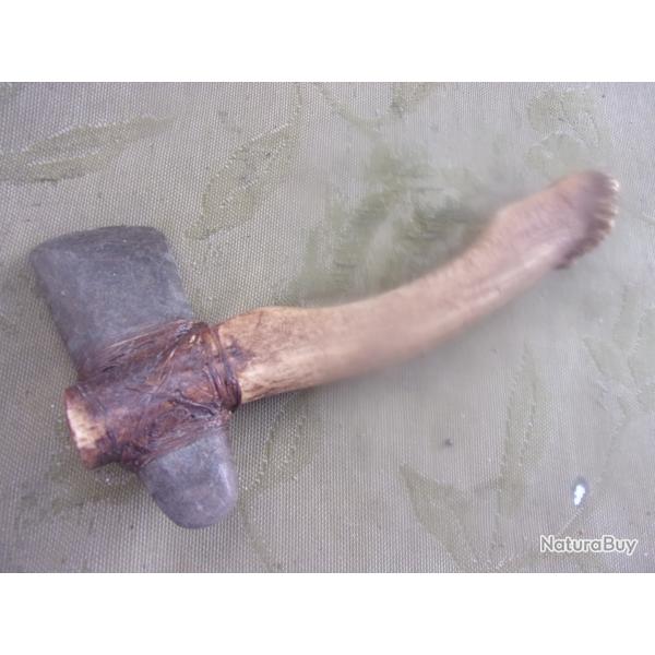reproduction de hache n�olithique 26,5  cm