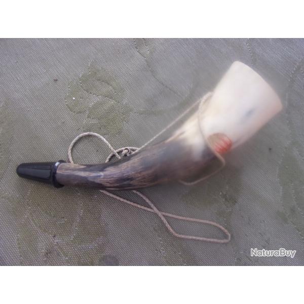corne d'appel en corne naturelle 22 cm de long