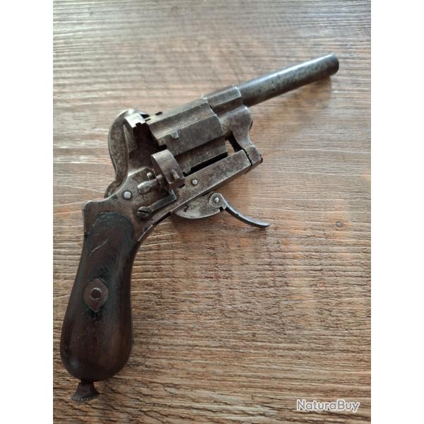 Revolver 7mm  broche  type lefaucheux