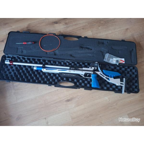 Carabine  plomb pour comptition haut niveau FEINWERKBAU FEIN P800 Evolution Cal 4.5 mm bleue ALU