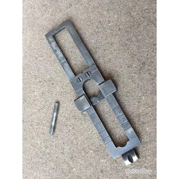 Hausse de fusil Kropatschek portugais mod�le 1886 et son axe