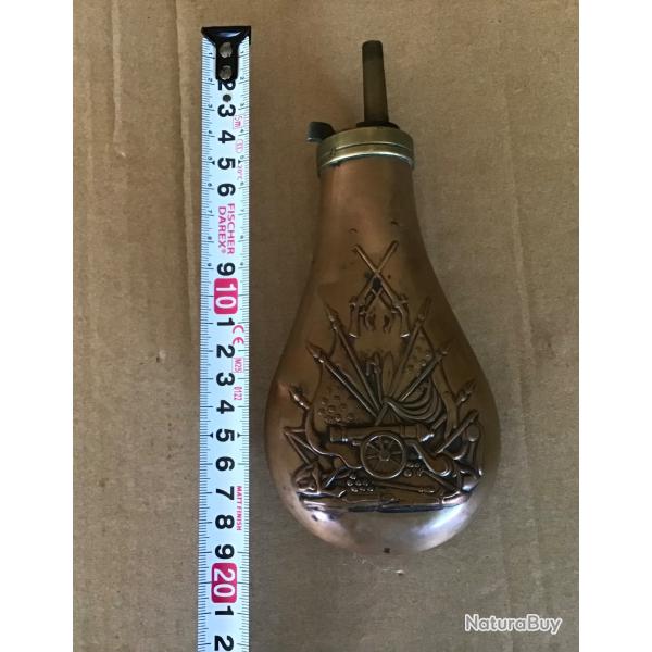 Poire poudre noire en cuivre